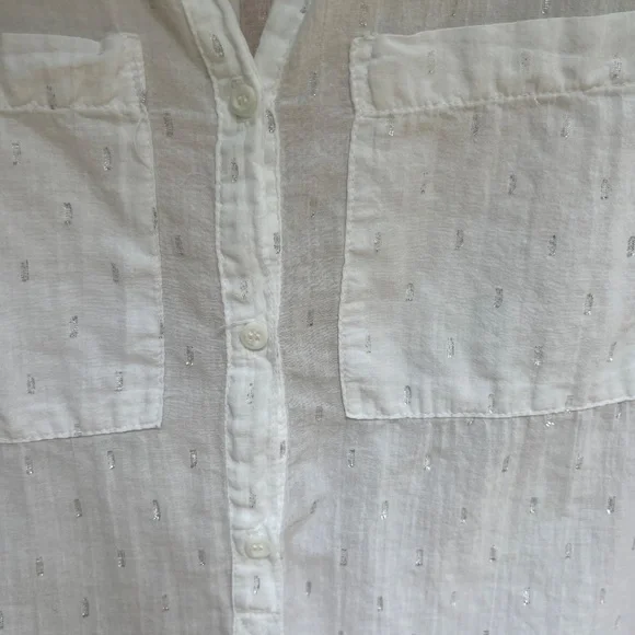 Bella Dahl Half Botton Sleeveless Shirt White/ Silver Pockets Sz L - Picture 9 of 9